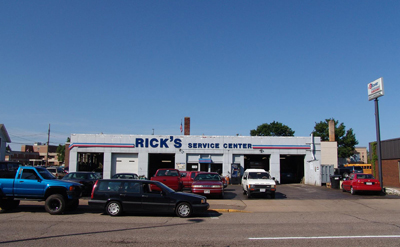 Rick's Service Center Front